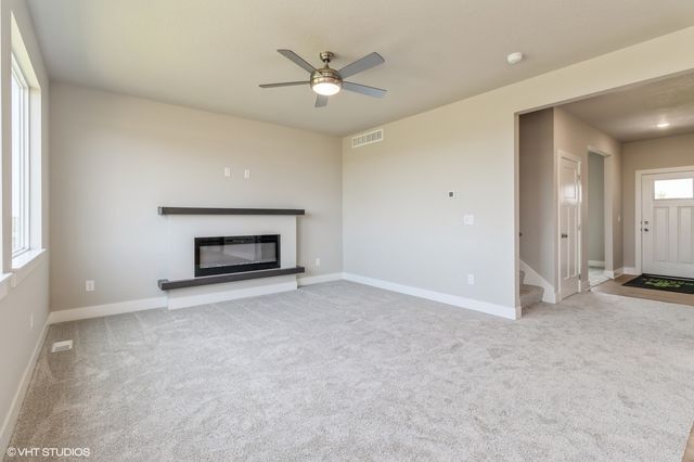 6806 SE 7th Avenue, Pleasant Hill, IA 50327