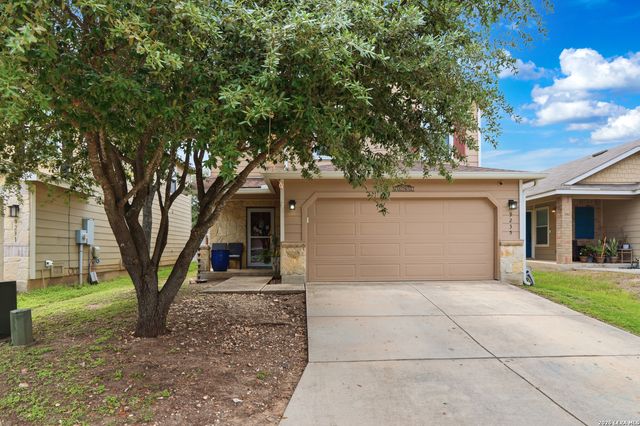 9235 SILVER VIS, San Antonio, TX 78254