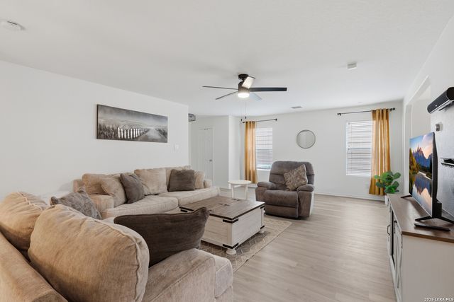 9235 SILVER VIS, San Antonio, TX 78254