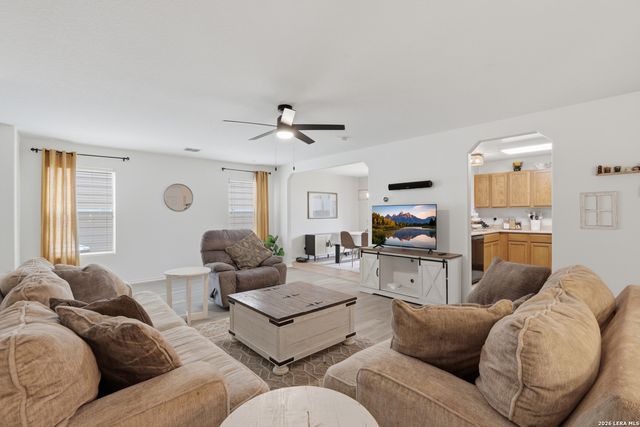 9235 SILVER VIS, San Antonio, TX 78254