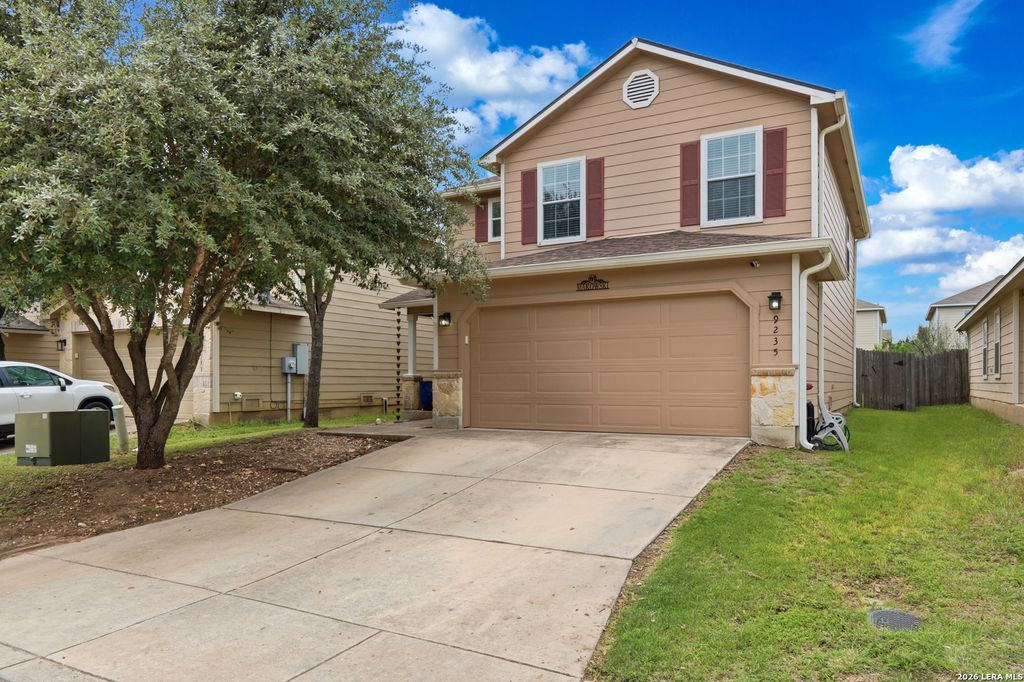 9235 SILVER VIS, San Antonio, TX 78254