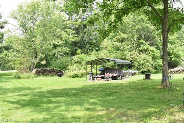 2780 Columbiana Road, New Springfield, OH 44443