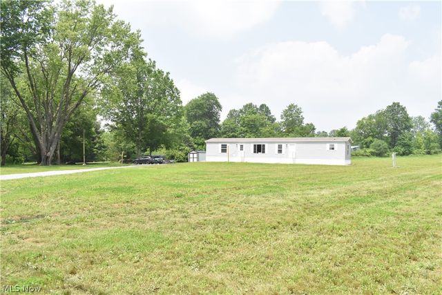 2780 Columbiana Road, New Springfield, OH 44443