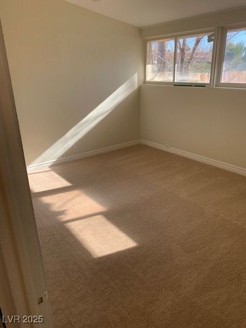 5609 EVERGREEN Avenue, Las Vegas, NV 89107