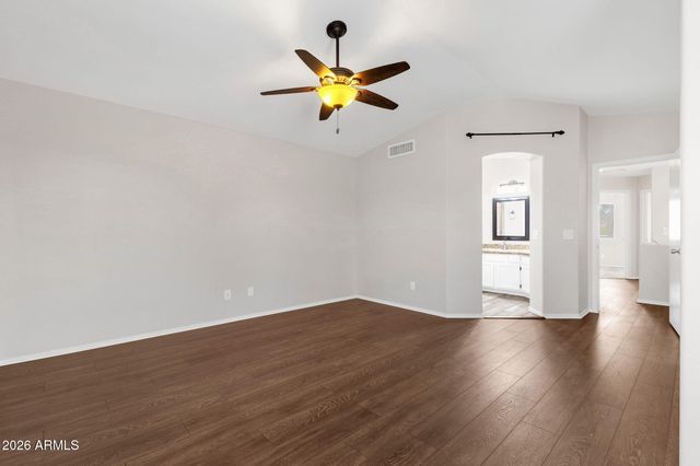 1210 E HELENA Drive, Phoenix, AZ 85022