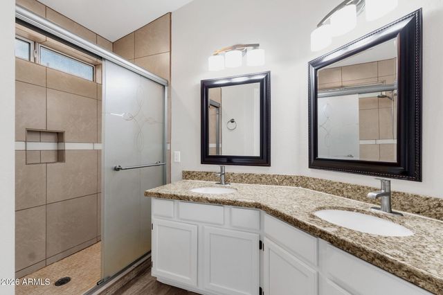 1210 E HELENA Drive, Phoenix, AZ 85022