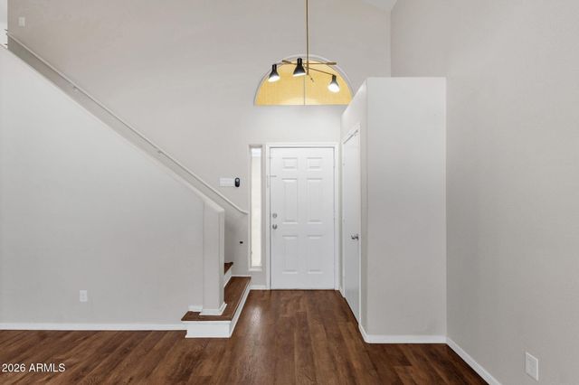 1210 E HELENA Drive, Phoenix, AZ 85022