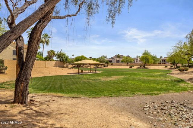 1210 E HELENA Drive, Phoenix, AZ 85022