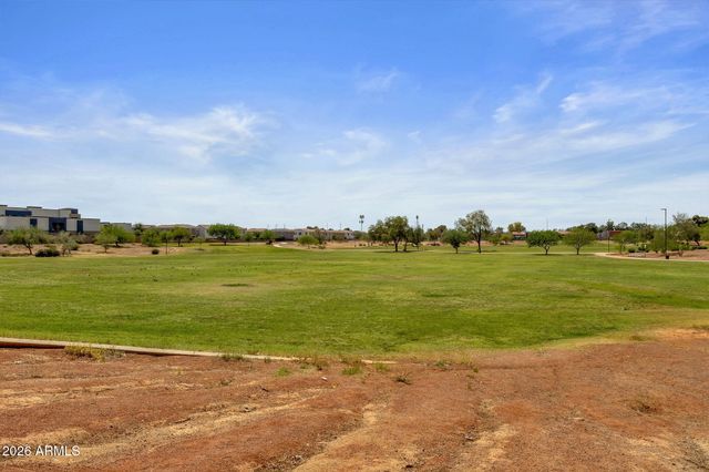 1210 E HELENA Drive, Phoenix, AZ 85022