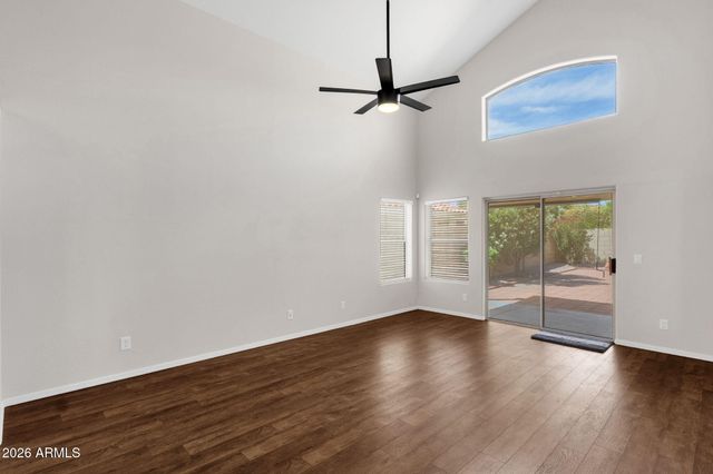 1210 E HELENA Drive, Phoenix, AZ 85022