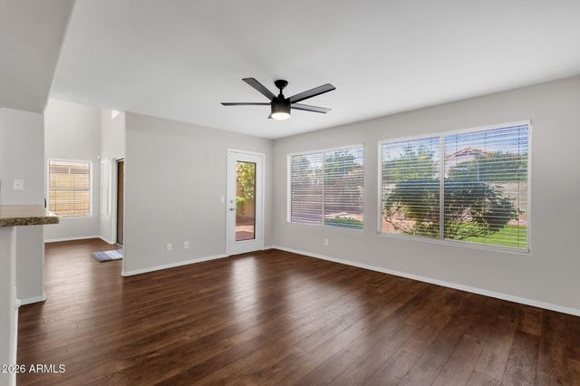 1210 E HELENA Drive, Phoenix, AZ 85022