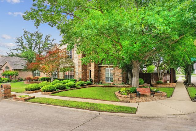 412 Vasey Oak Drive, Keller, TX 76248