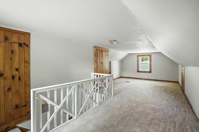 922 Garfield Street, Hobart, IN 46342