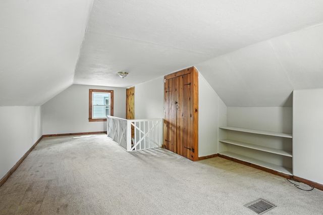 922 Garfield Street, Hobart, IN 46342
