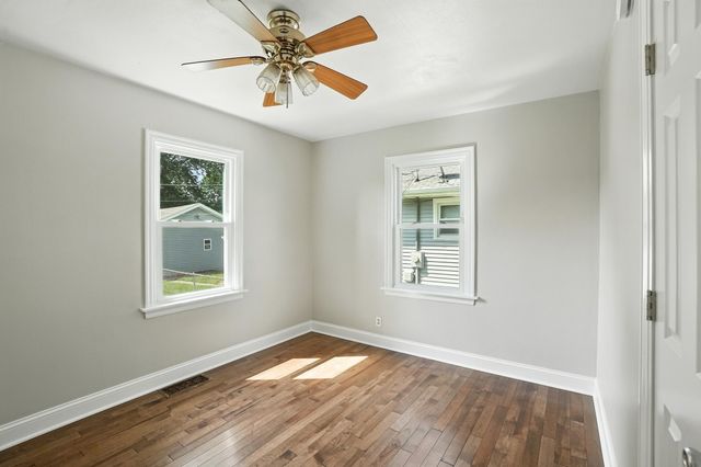 922 Garfield Street, Hobart, IN 46342