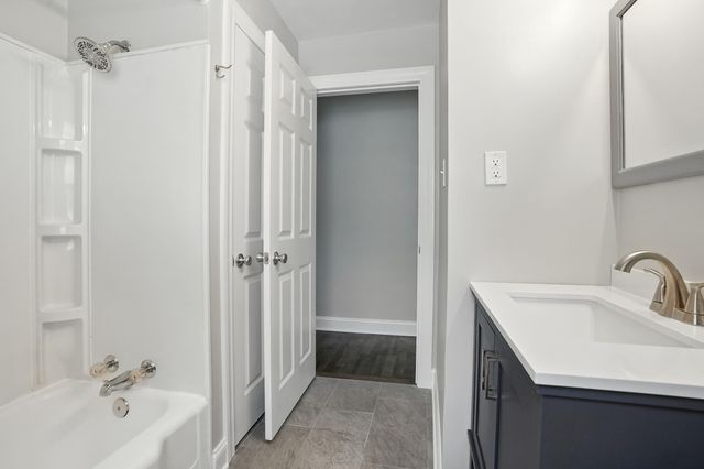 922 Garfield Street, Hobart, IN 46342