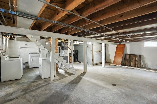 922 Garfield Street, Hobart, IN 46342