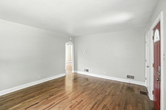 922 Garfield Street, Hobart, IN 46342