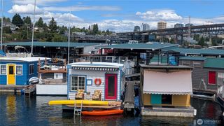 2401 N Northlake Way #E9, Seattle, WA 98103