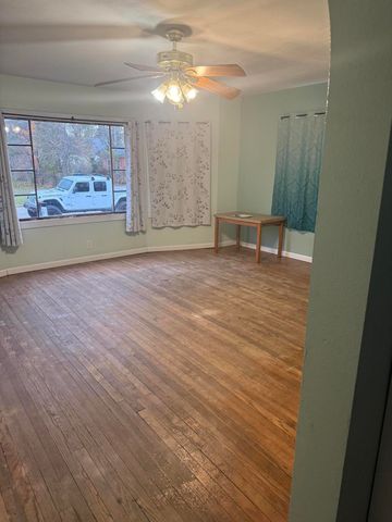 428 Orchard Avenue, Muskegon, MI 49442