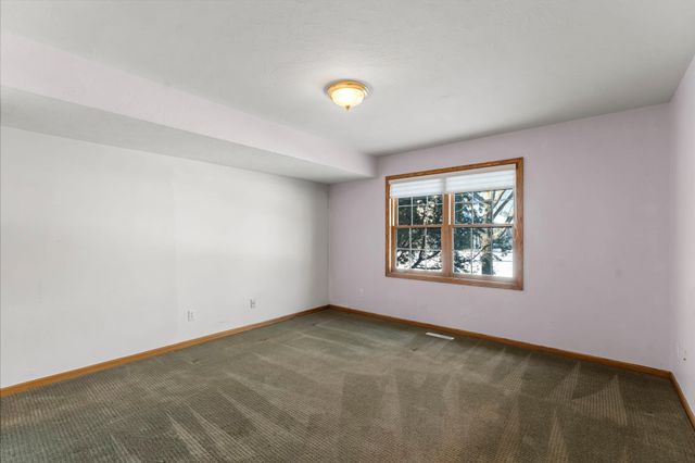 809 Ivy Lane, Eagan, MN 55123