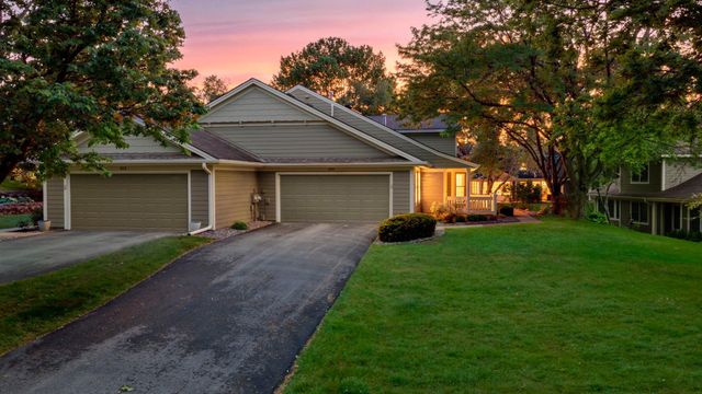 809 Ivy Lane, Eagan, MN 55123