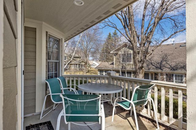 809 Ivy Lane, Eagan, MN 55123