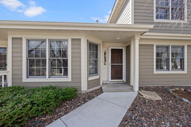 809 Ivy Lane, Eagan, MN 55123