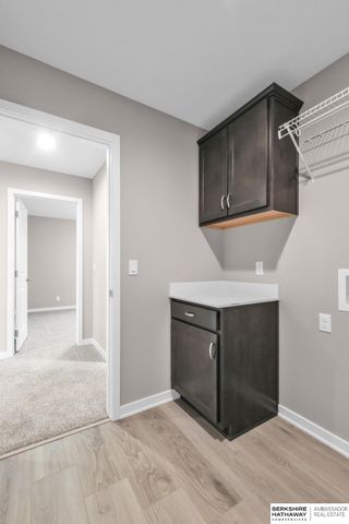 10411 Cimarron Street, Papillion, NE 68046