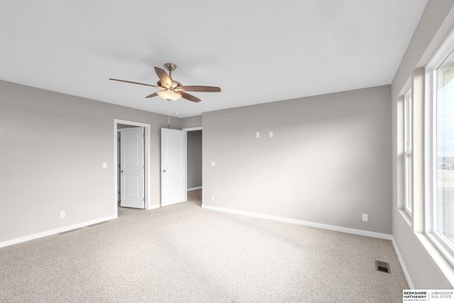 10411 Cimarron Street, Papillion, NE 68046