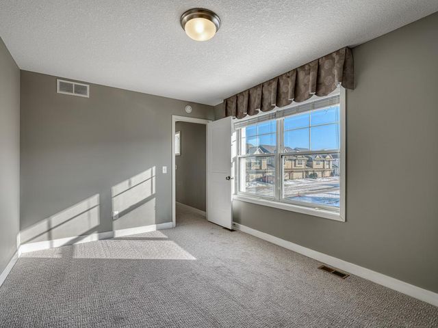 10269 Chesshire Lane N, Maple Grove, MN 55369