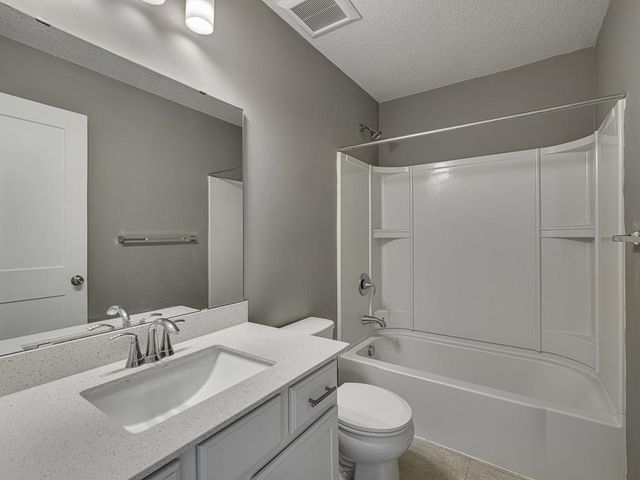 10269 Chesshire Lane N, Maple Grove, MN 55369