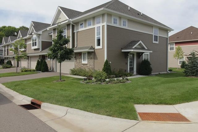 10269 Chesshire Lane N, Maple Grove, MN 55369