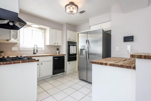 15706 Sea Liner Drive, Houston, TX 77062