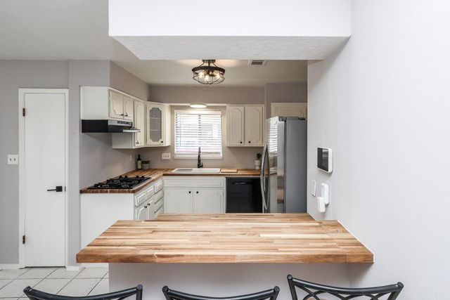 15706 Sea Liner Drive, Houston, TX 77062