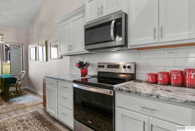 326 Deep Water Drive, Lincoln, NE 68527