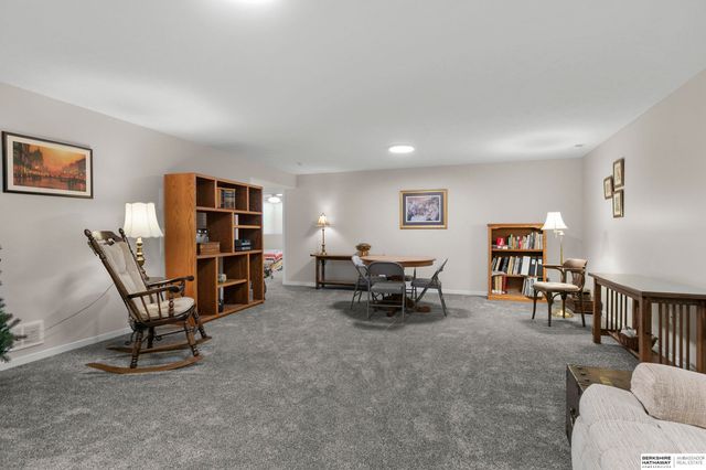 326 Deep Water Drive, Lincoln, NE 68527