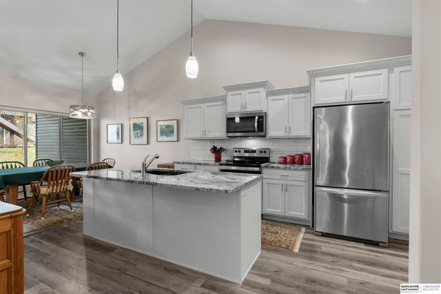 326 Deep Water Drive, Lincoln, NE 68527