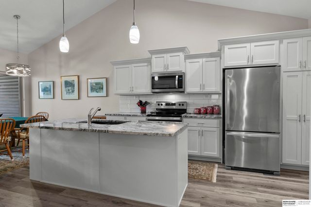 326 Deep Water Drive, Lincoln, NE 68527