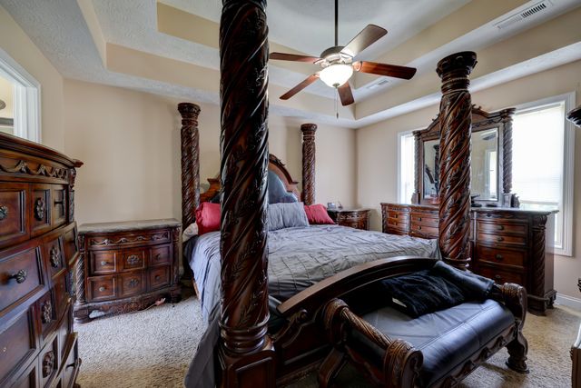 2468 Andersonville Dr, Clarksville, TN 37042