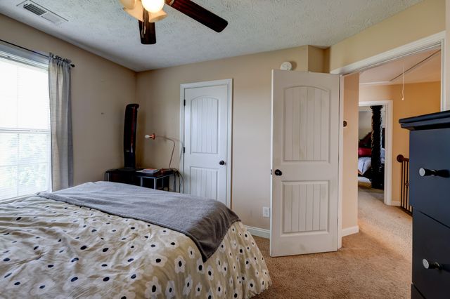 2468 Andersonville Dr, Clarksville, TN 37042