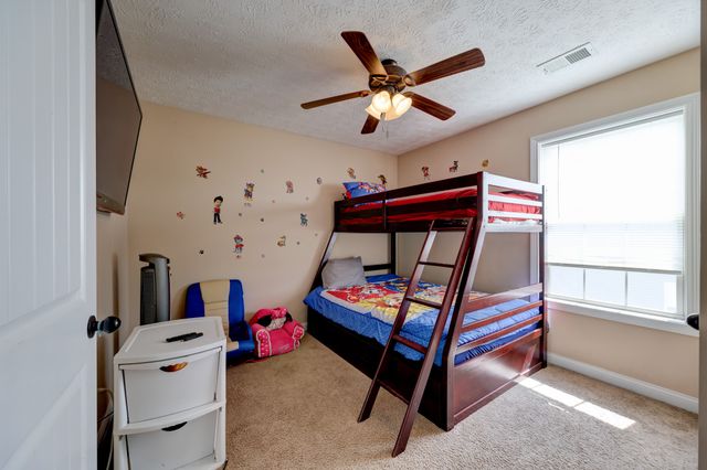2468 Andersonville Dr, Clarksville, TN 37042
