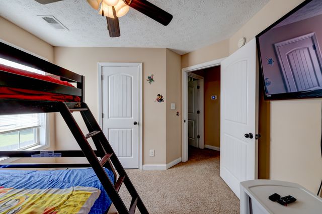 2468 Andersonville Dr, Clarksville, TN 37042