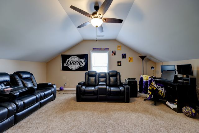 2468 Andersonville Dr, Clarksville, TN 37042
