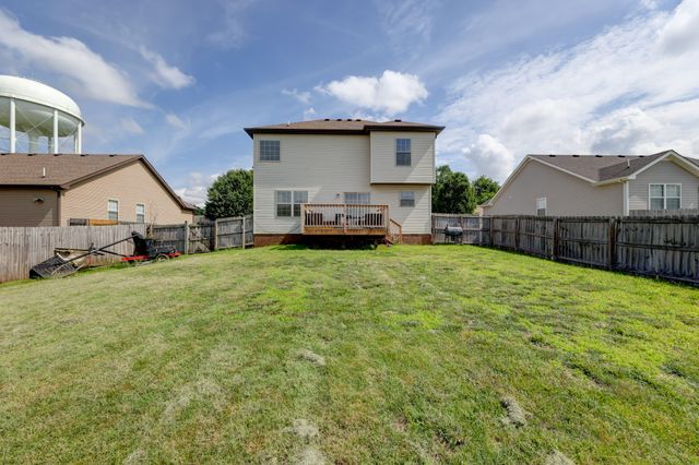 2468 Andersonville Dr, Clarksville, TN 37042