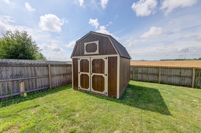 2468 Andersonville Dr, Clarksville, TN 37042