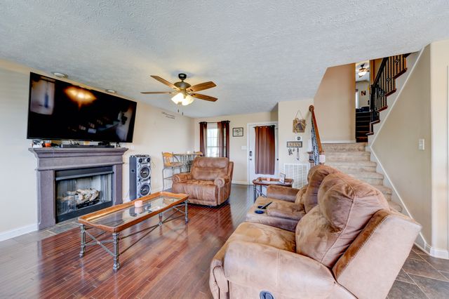 2468 Andersonville Dr, Clarksville, TN 37042