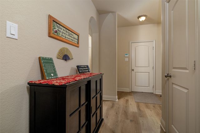 3005 S College Avenue, Decatur, TX 76234