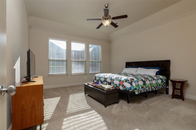 3005 S College Avenue, Decatur, TX 76234