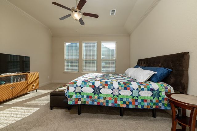 3005 S College Avenue, Decatur, TX 76234